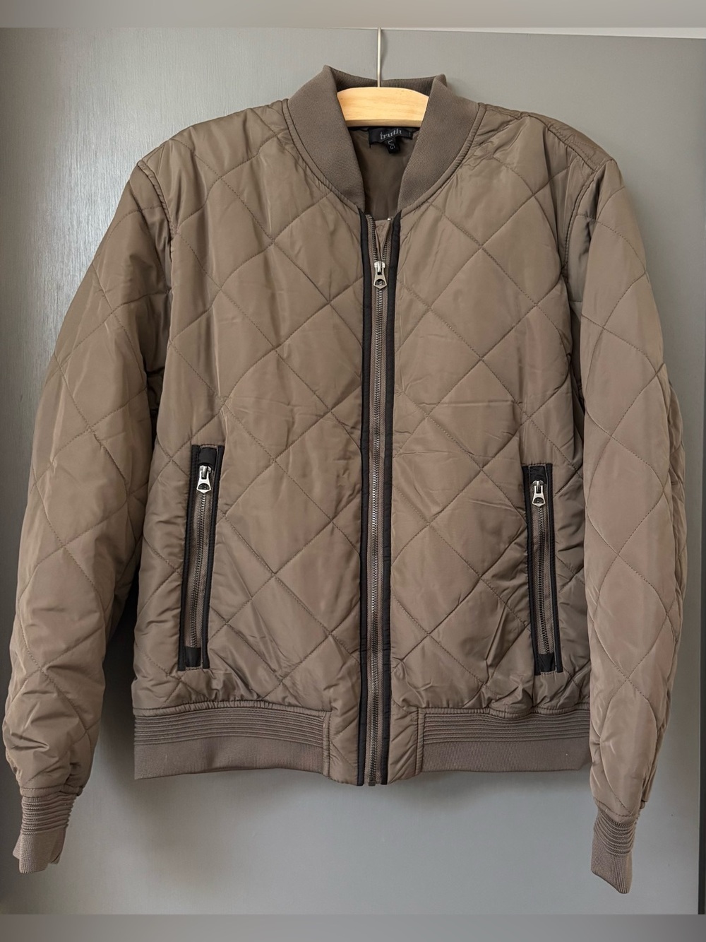 Men’s Truth Sz L Quilted Bomber Jacket in Taupe